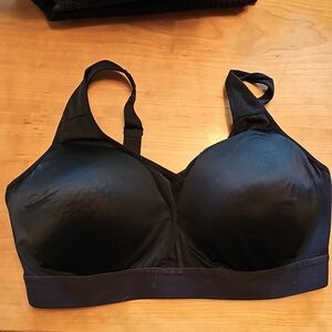 Black Sportsbra Size L